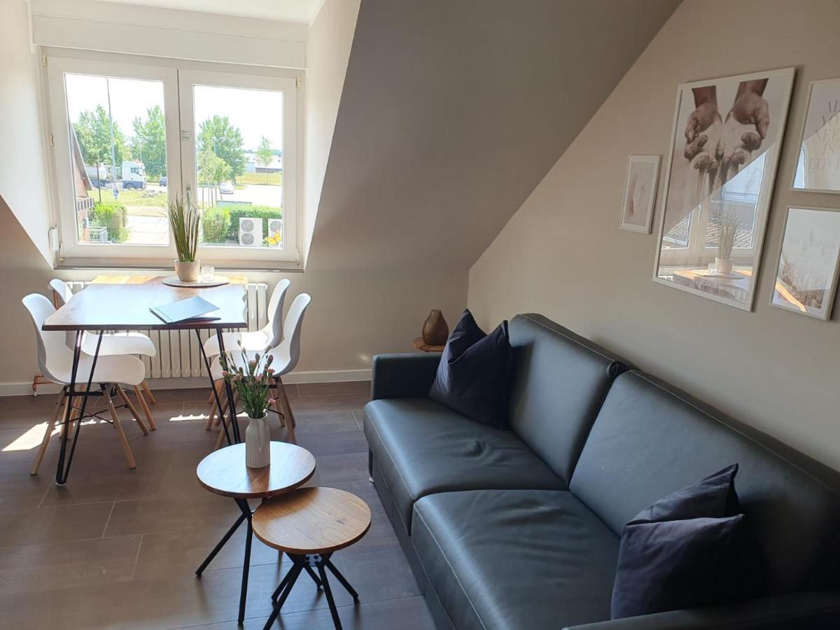 Apartment Neumuhler Hof: Stylish Lenia With Free Parking *