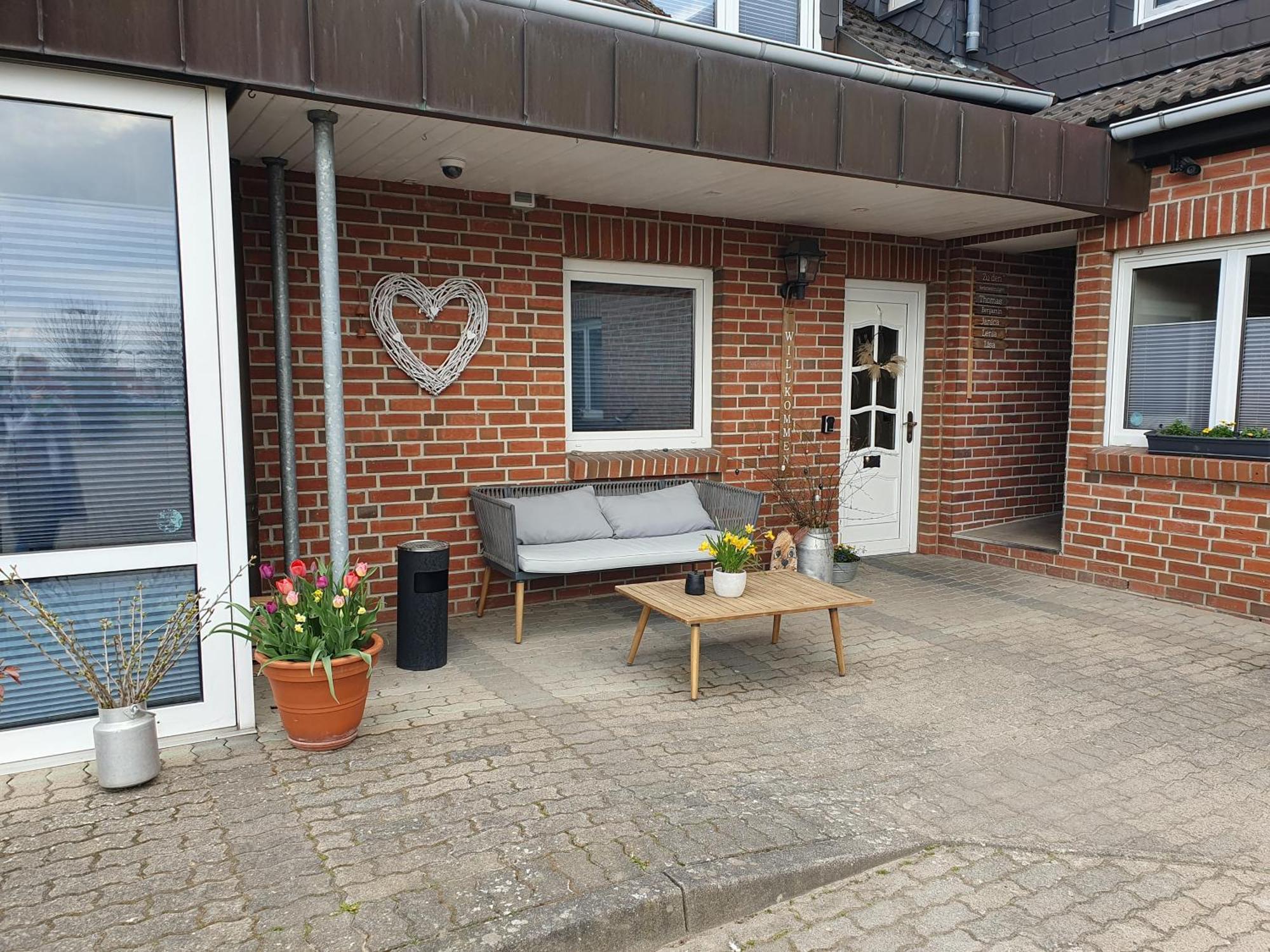 Neumuhler Hof: Stylish Lenia With Free Parking Apartment Schwerin (Mecklenburg-Vorpommern)